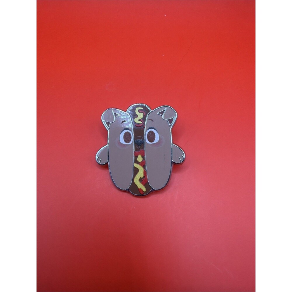 Disney Munchlings Series 3 Tramp Pin Hot Dog Roll Munchling Mystery Pin
